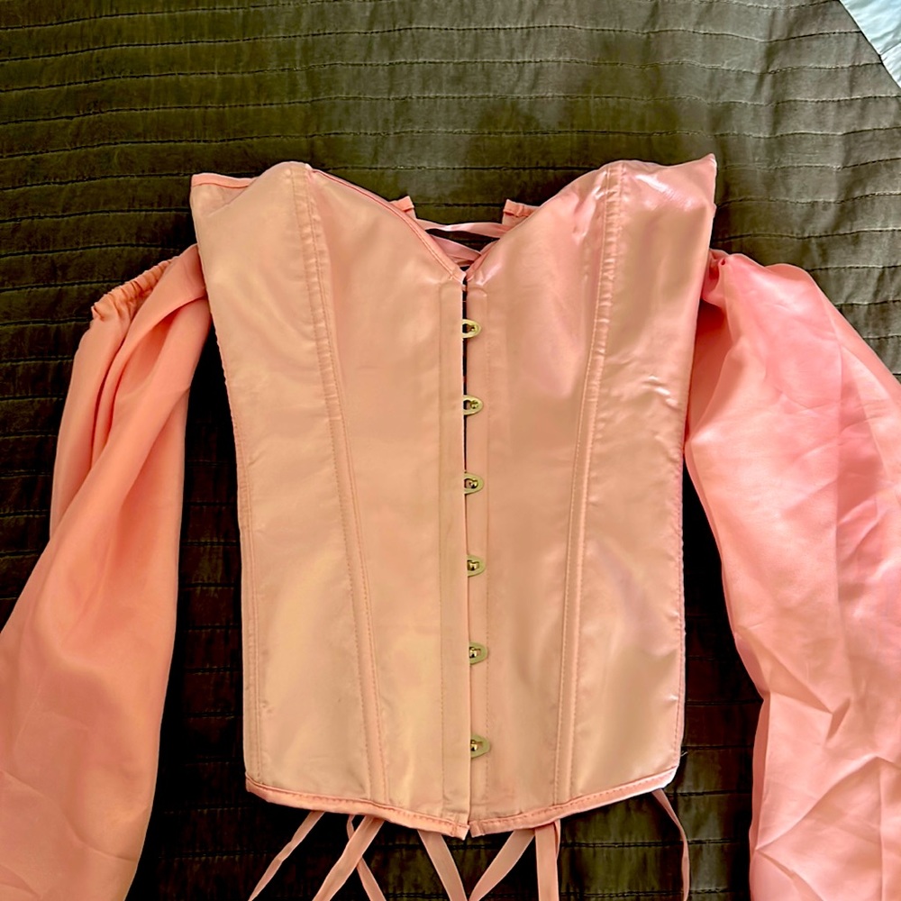 Pink corset !!💕